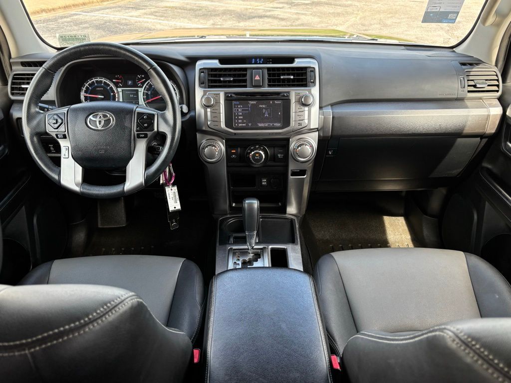2018 Toyota 4Runner SR5 Premium photo