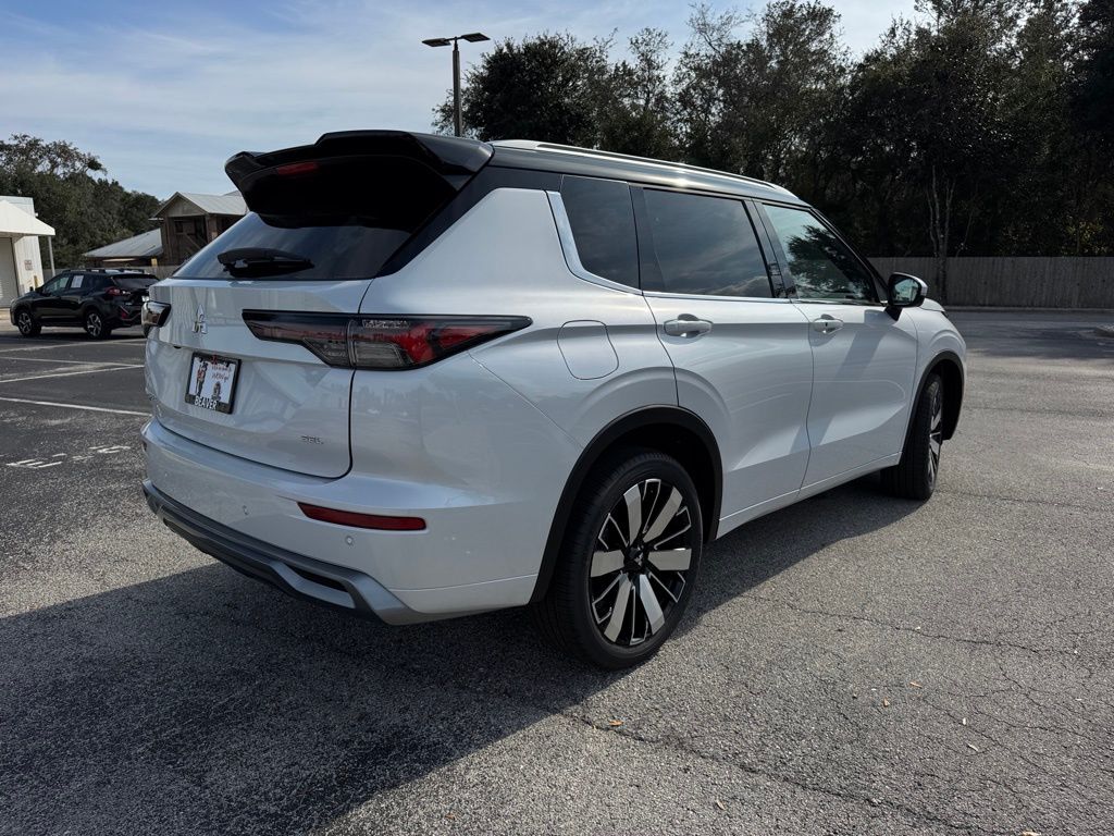 New 2026 Mitsubishi Outlander SUV