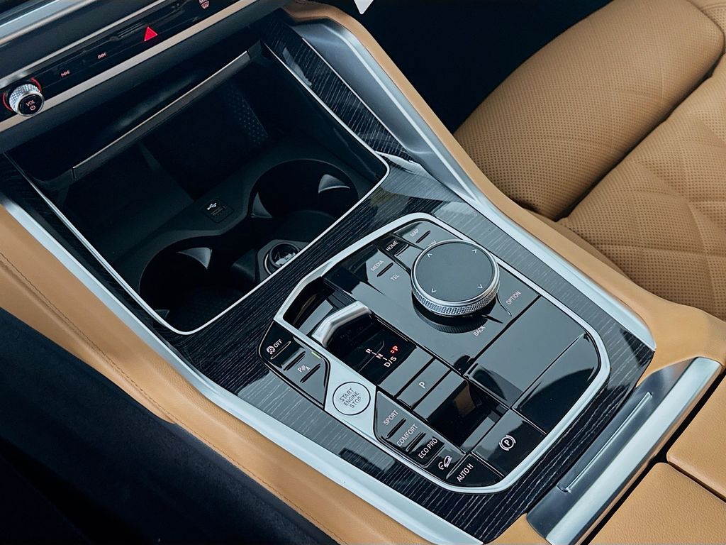 Thumbnail: 2026 BMW X6 - 15