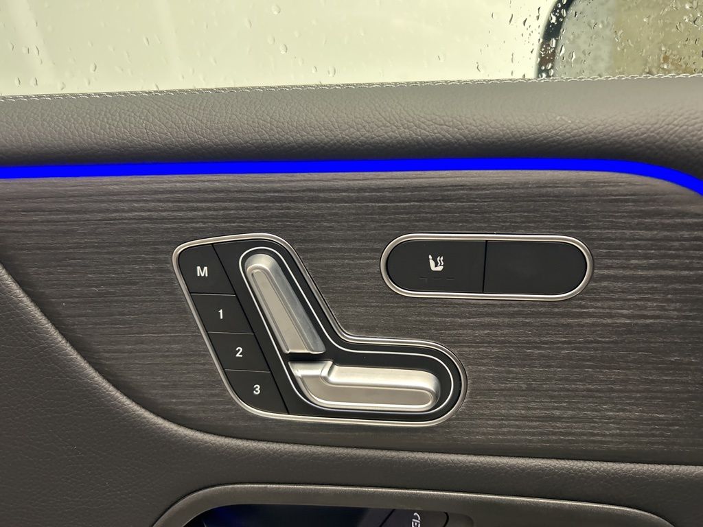 Thumbnail: 2026 Mercedes-Benz GLB - 22