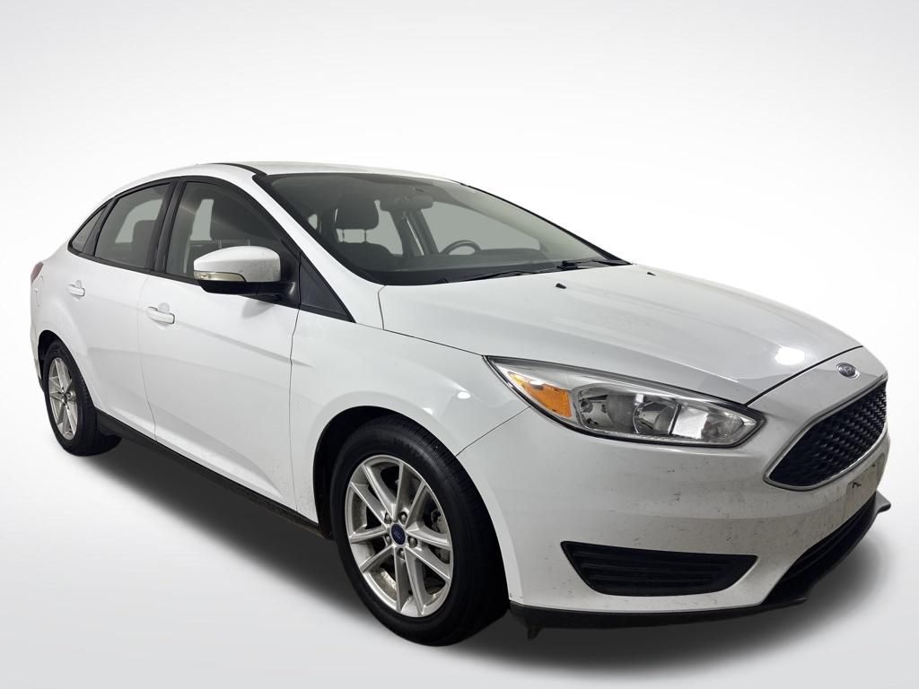 Oxford White 2018 Ford Focus SE Sedan Front-Wheel Drive 6-Speed Automatic