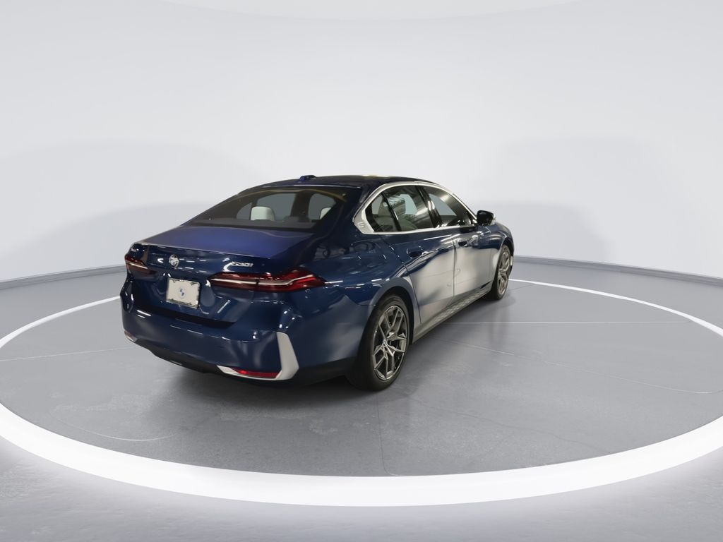 Thumbnail: 2026 BMW 5 Series - 8