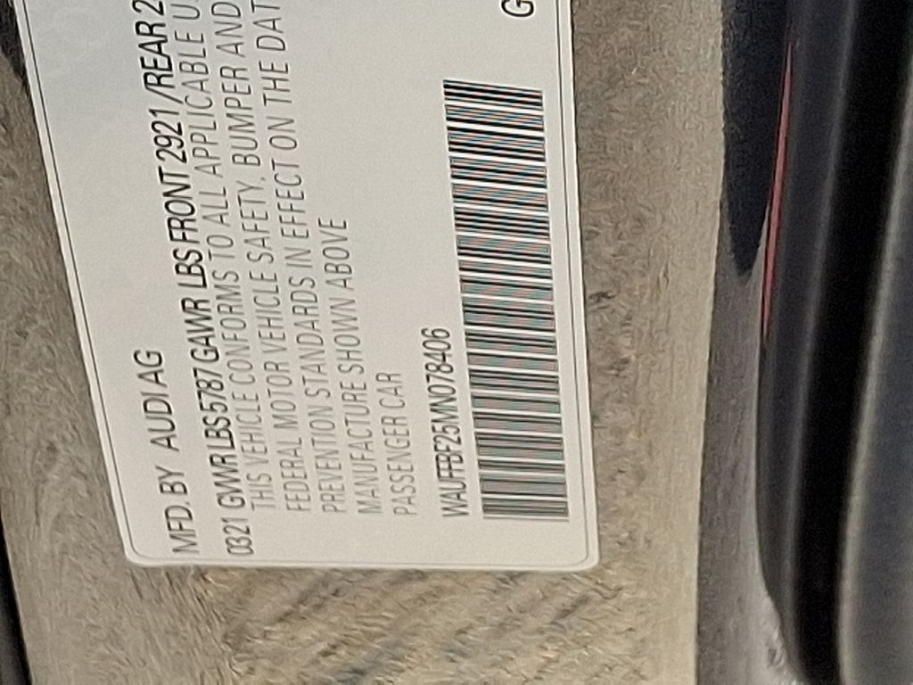 Thumbnail: 2021 Audi S6 - 27