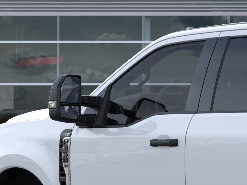 2026 Ford Super Duty F-350 DRW XLT