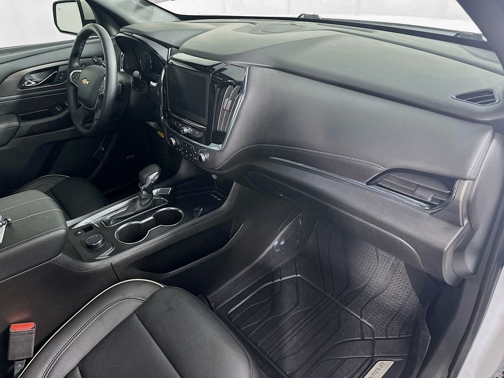 Used 2023 White Chevrolet Premier image 30