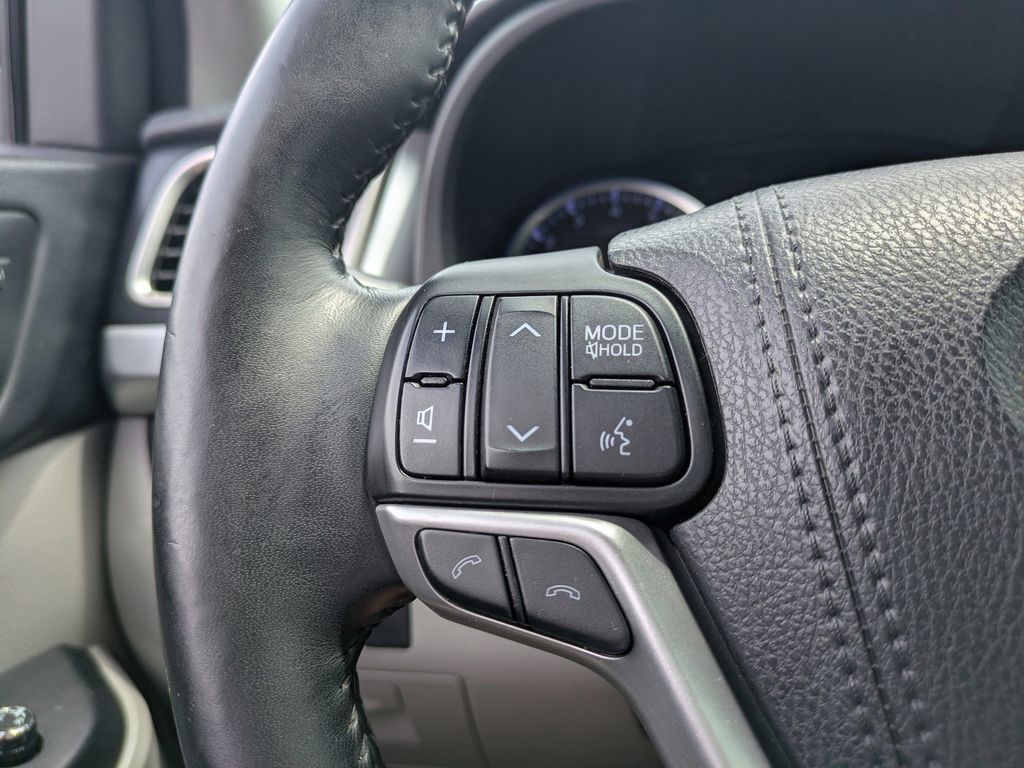 2018 Toyota Highlander Limited Platinum