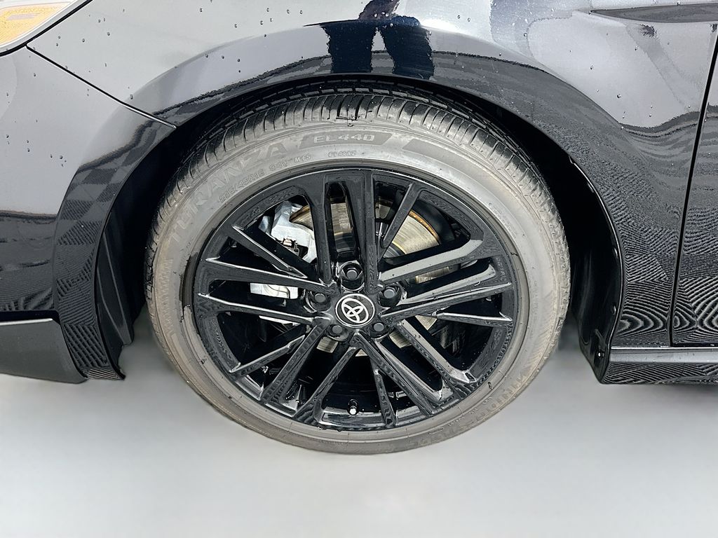 Thumbnail: 2025 Toyota Camry - 31