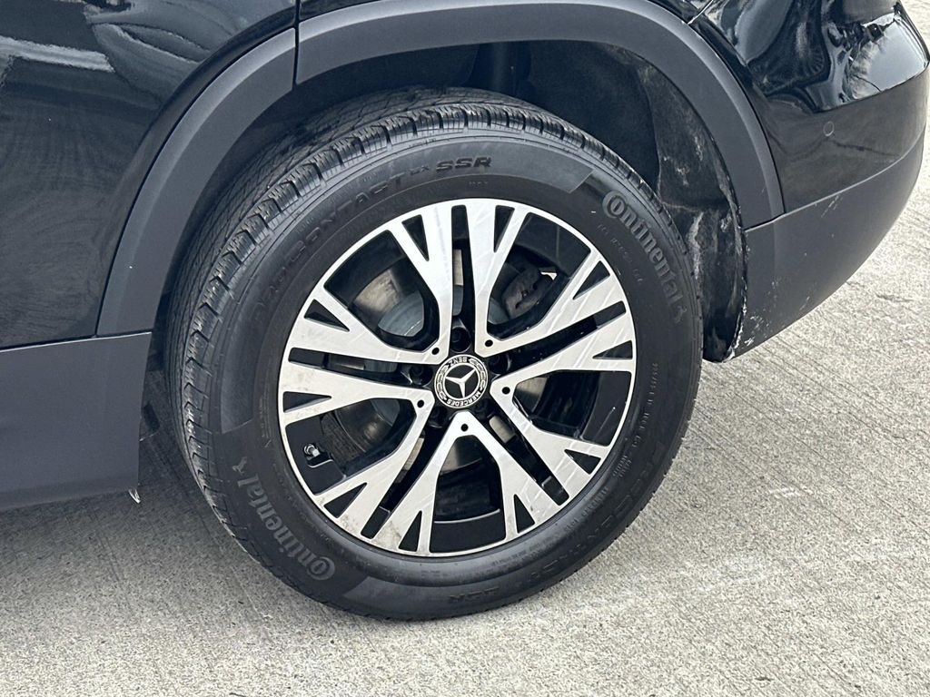 Thumbnail: 2025 Mercedes-Benz GLB - 16