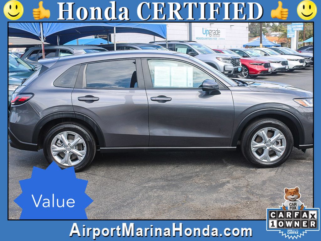 View vehicle photo 2