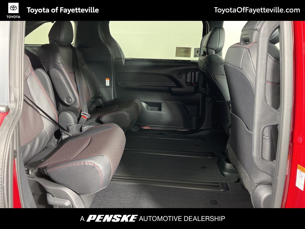 Thumbnail: 2025 Toyota Sienna - 12