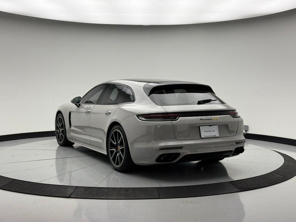 Thumbnail: 2020 Porsche Panamera - 3
