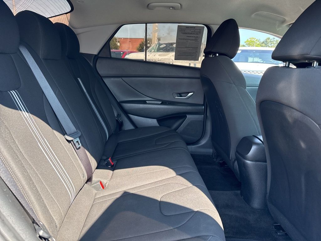 2023 Hyundai ELANTRA SEL