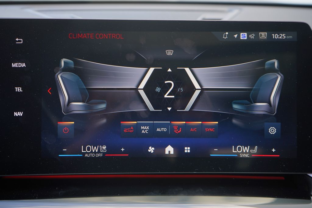 Thumbnail: 2025 BMW X1 - 16