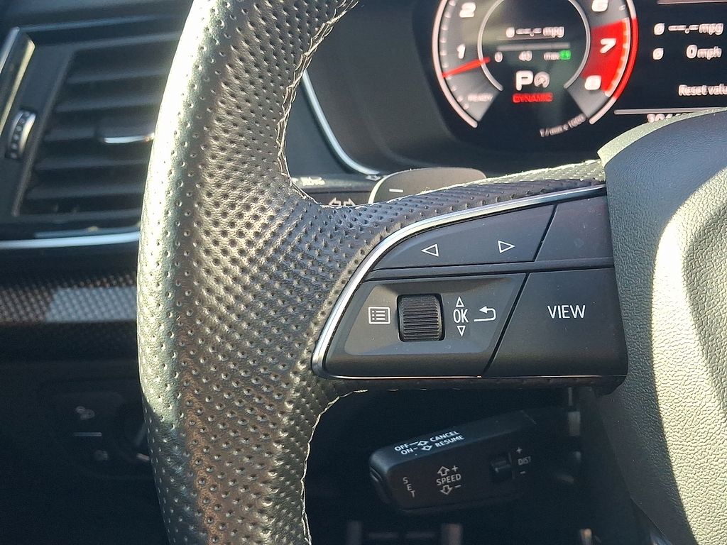 Thumbnail: 2022 Audi SQ5 - 21