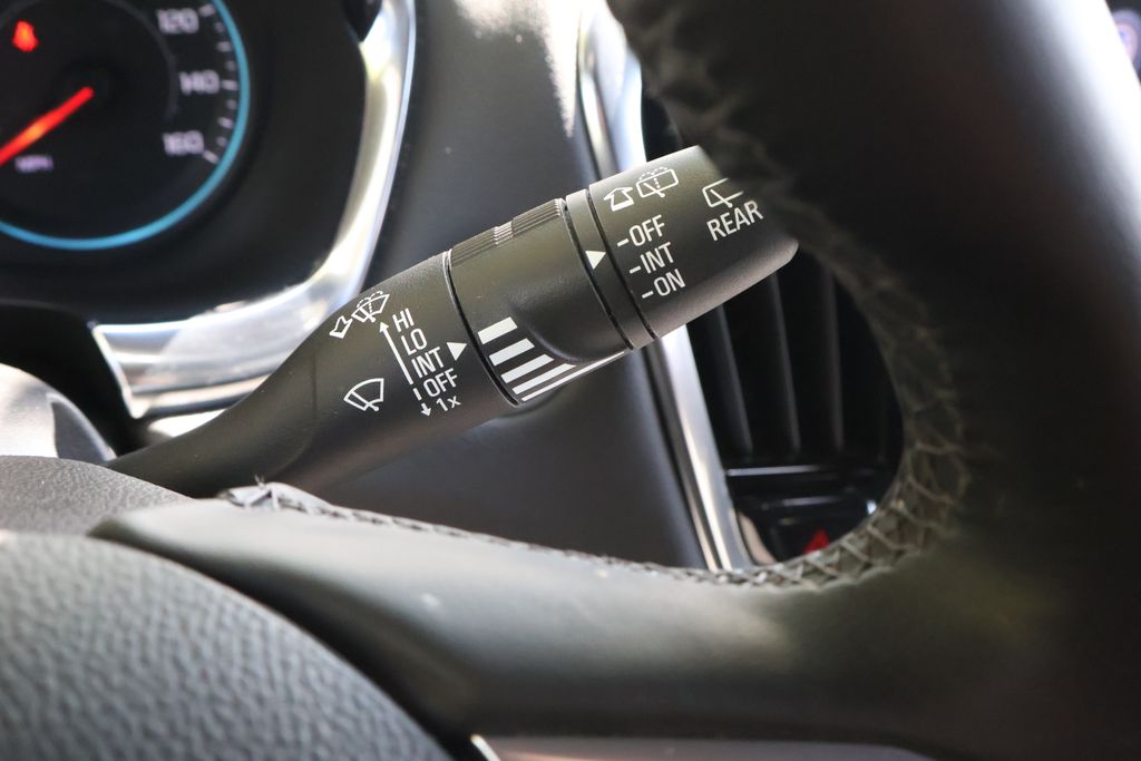 Thumbnail: 2023 Chevrolet Traverse - 27