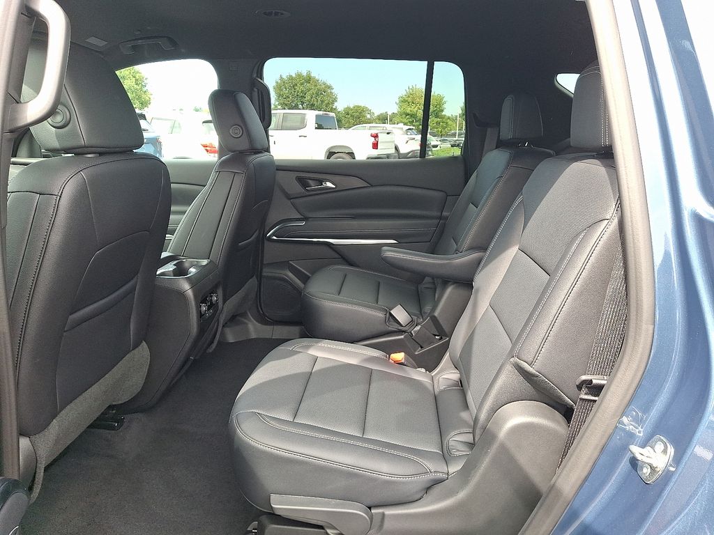 Thumbnail: 2026 Chevrolet Traverse - 10