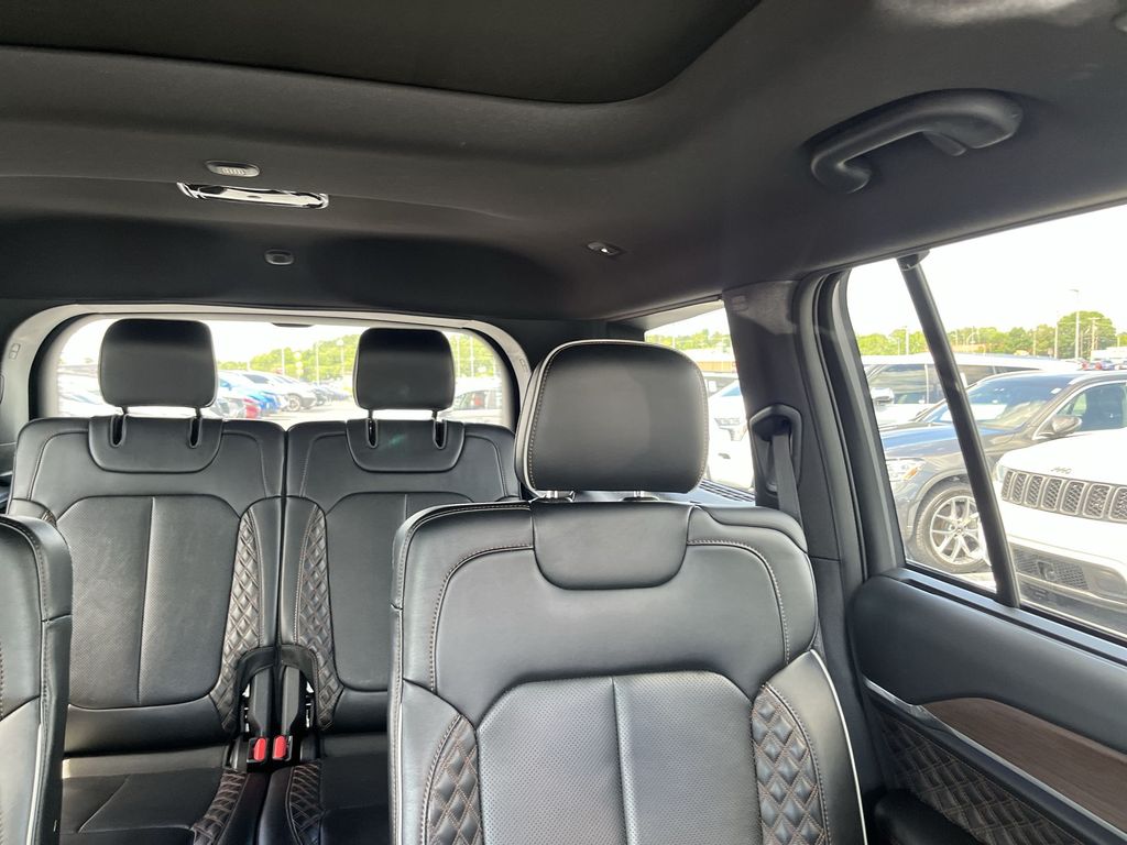 Used 2021 Silver Jeep Summit image 14
