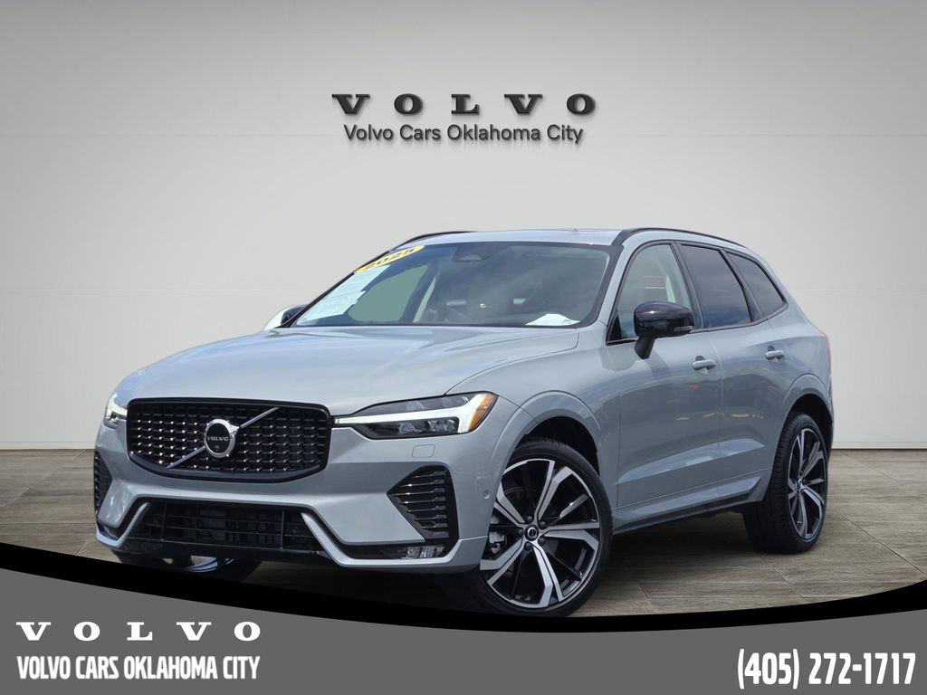 2025 Volvo XC60 B5 Ultra