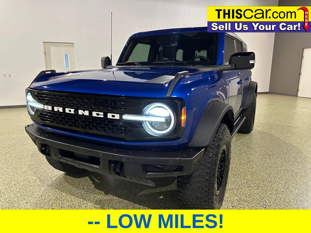 2021 Ford Bronco First Edition photo 3