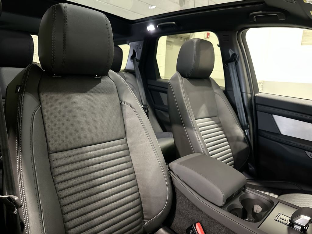 Thumbnail: 2026 Land Rover Discovery Sport - 6