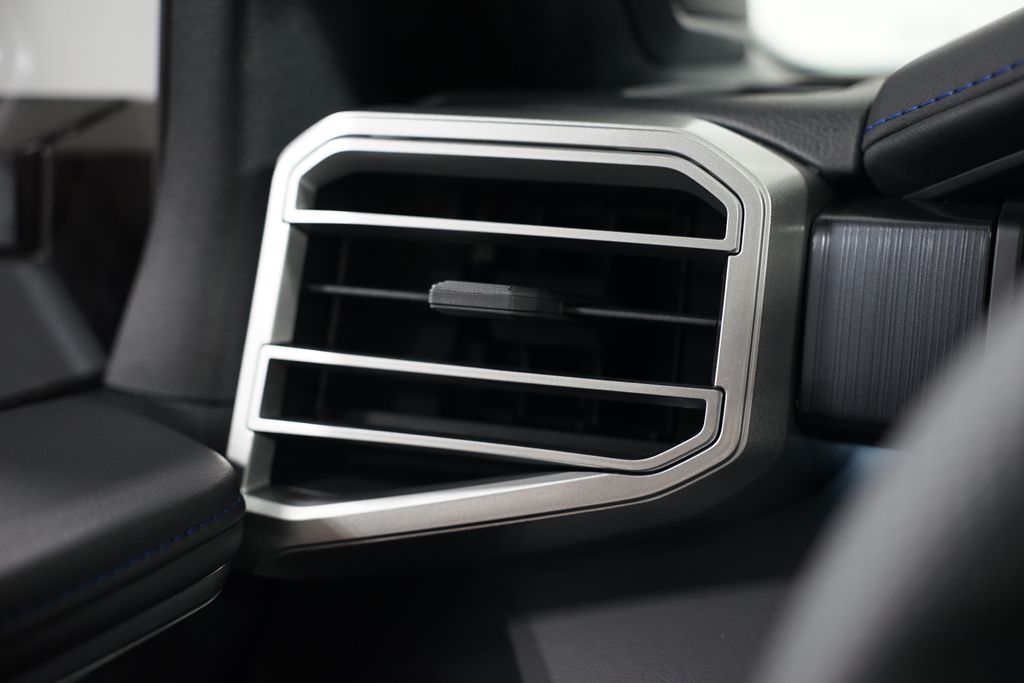 2025 Toyota Tundra Platinum 27