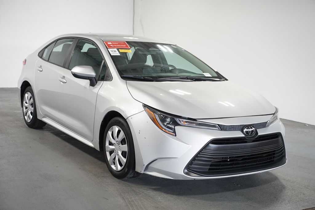 Thumbnail: 2024 Toyota Corolla - 3