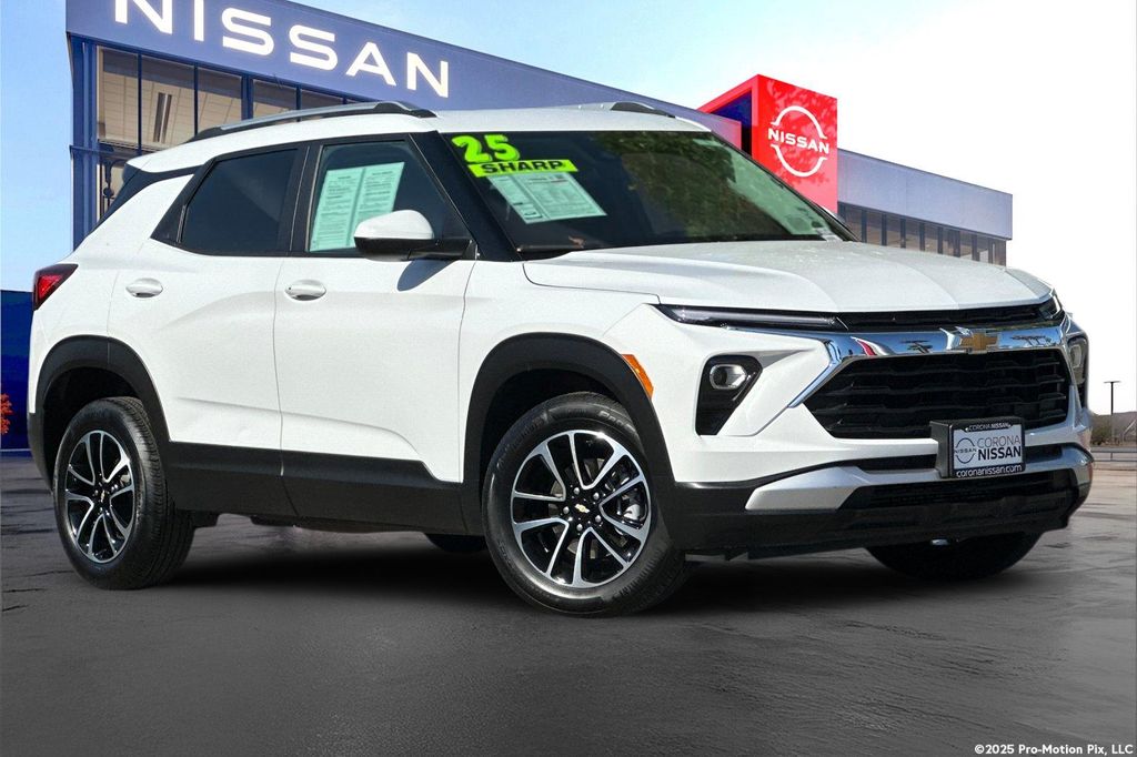 2025 Chevrolet Trailblazer LT AWD's photo