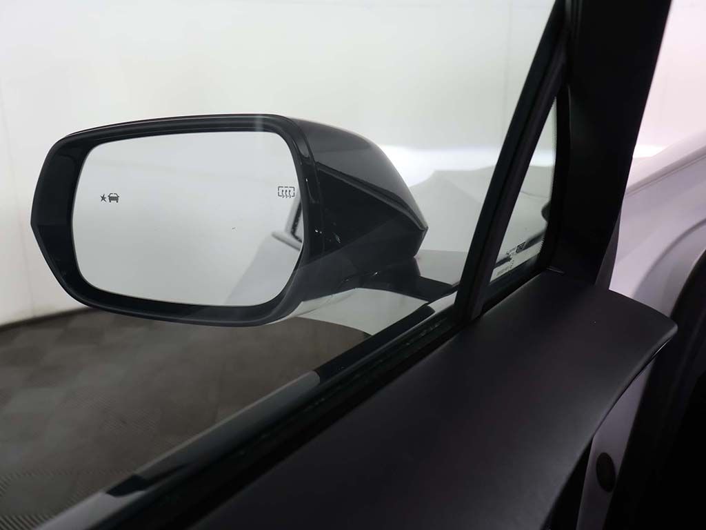 Used 2024 White Cadillac Tech image 34
