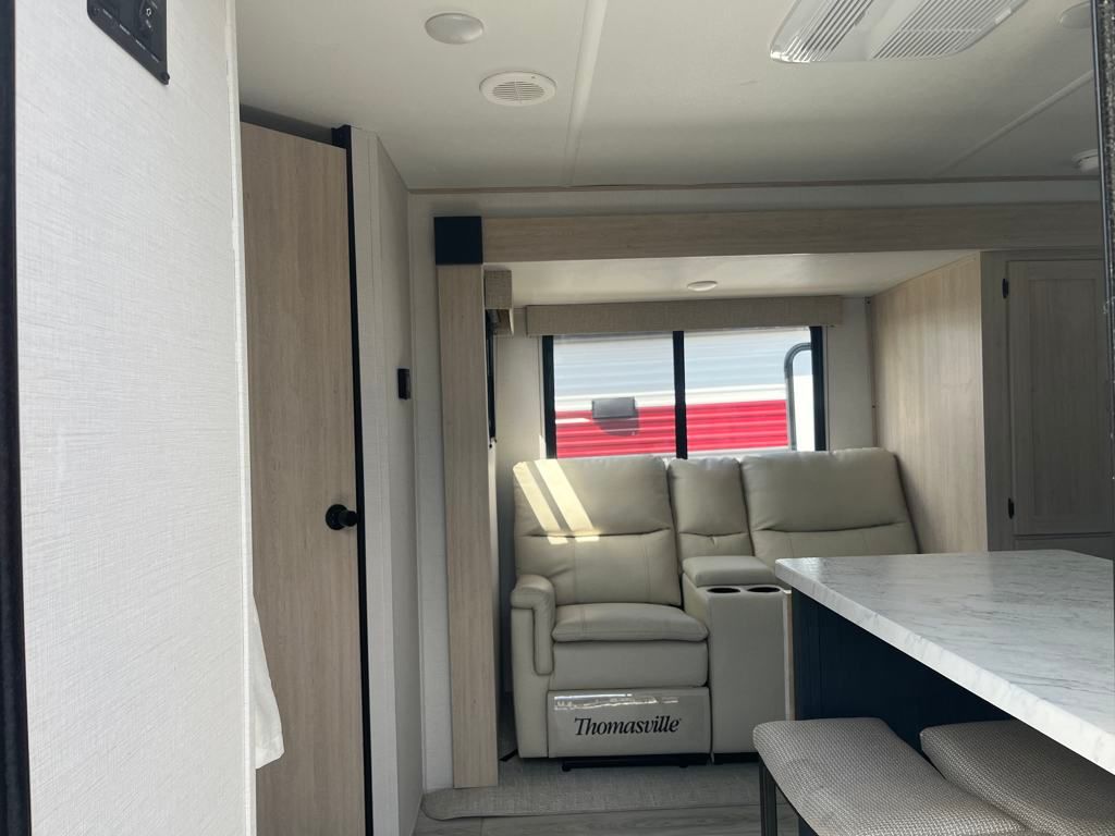 2025 Prime Time Avenger 25 MKB Travel Trailer