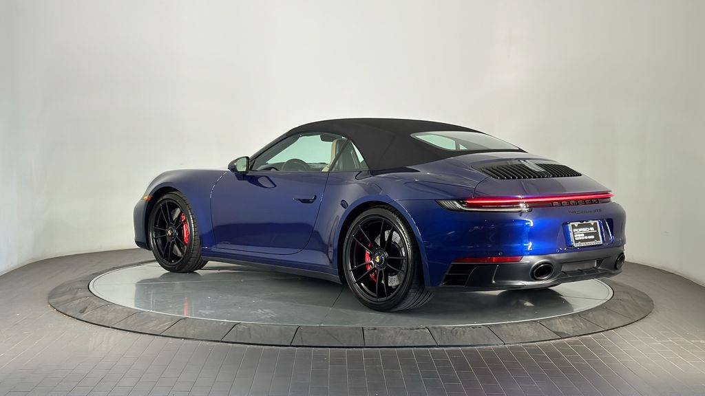 2024 Porsche 911 Carrera S 3