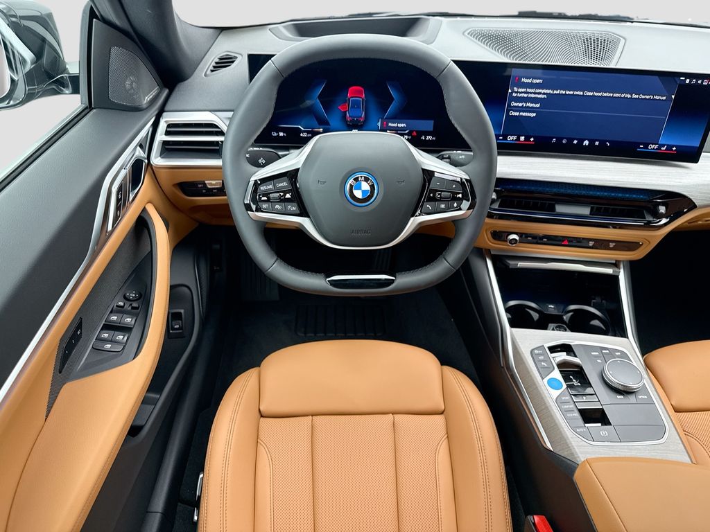 Thumbnail: 2026 BMW i4 - 10