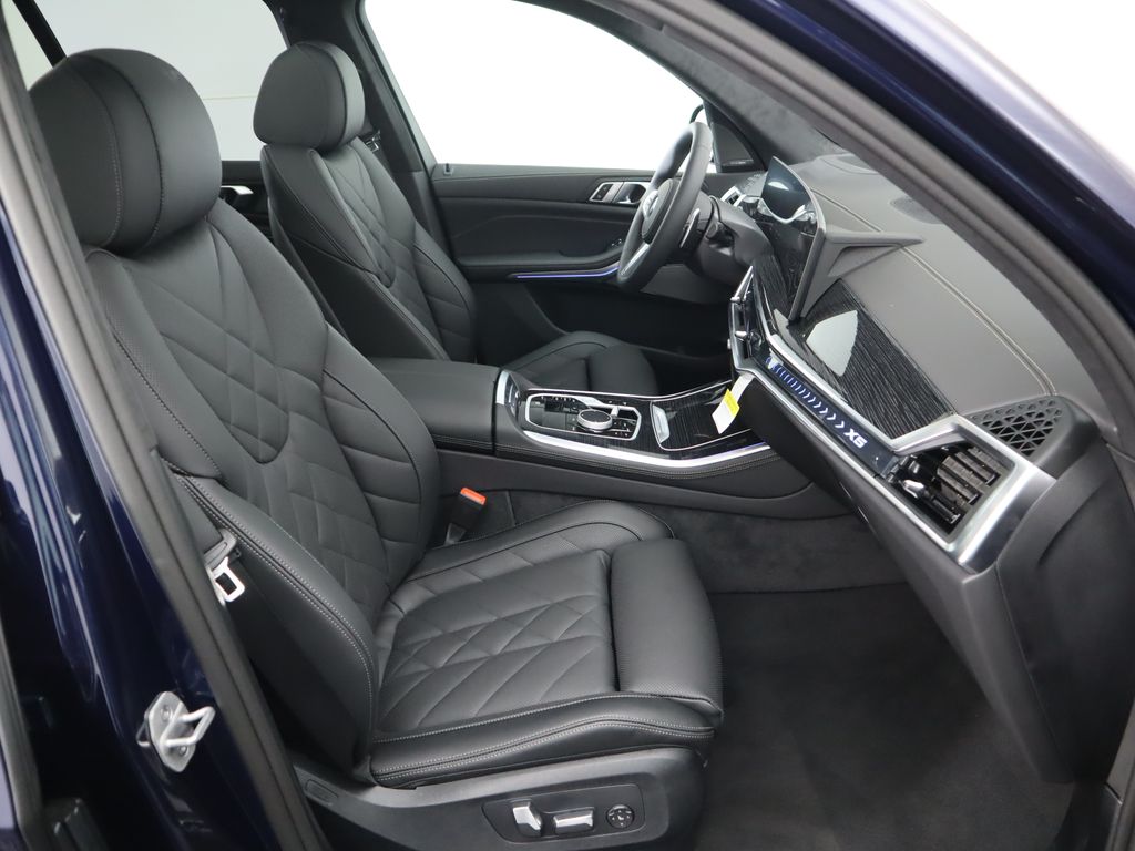 Thumbnail: 2026 BMW X5 - 21