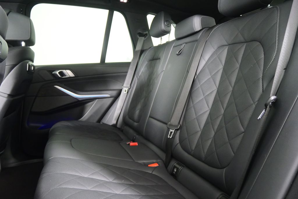 Thumbnail: 2024 BMW X5 - 16