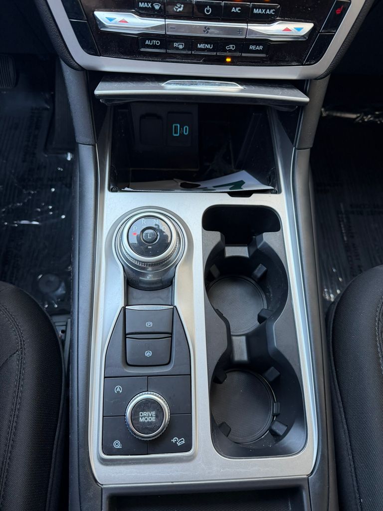 Used 2024 Ford Explorer SUV