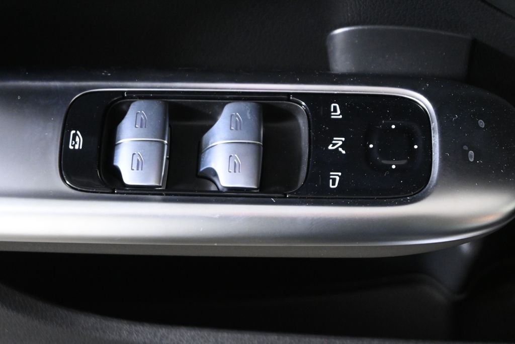 Thumbnail: 2026 Mercedes-Benz C-Class - 25