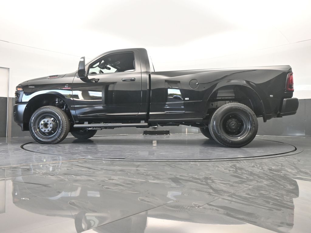 New 2026 Diamond Black Crystal Pearlcoat Ram Tradesman image 44
