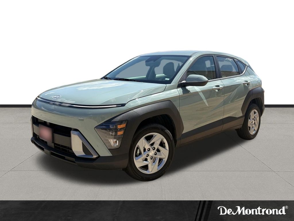 2025 Hyundai Kona SE Green at Baytown Hyundai