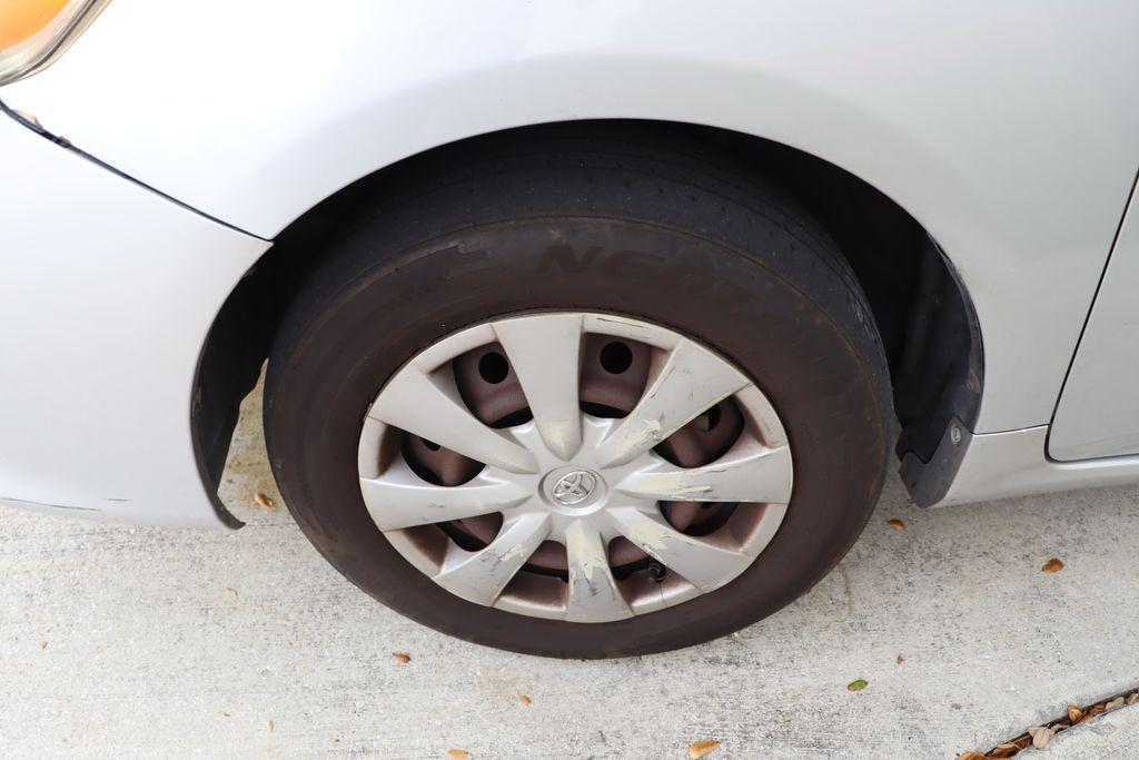 2009 Toyota Corolla LE 4