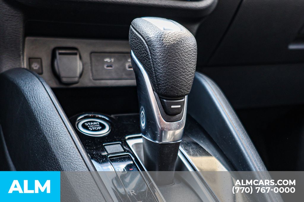 Used 2024 Blue Nissan 1.6 SR image 40