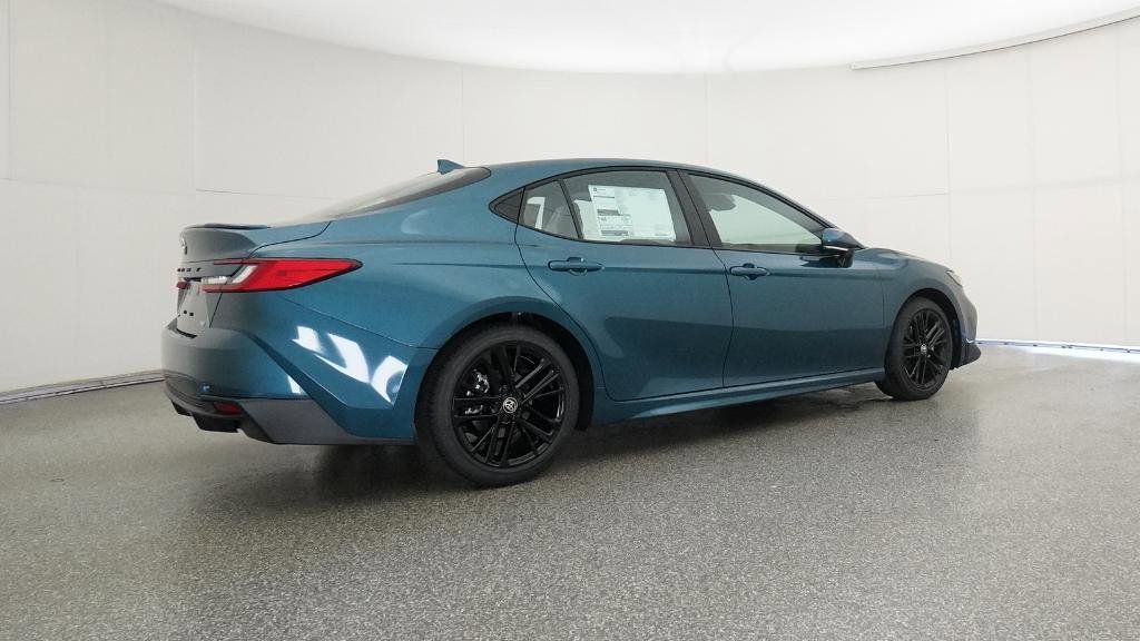 Thumbnail: 2026 Toyota Camry - 32