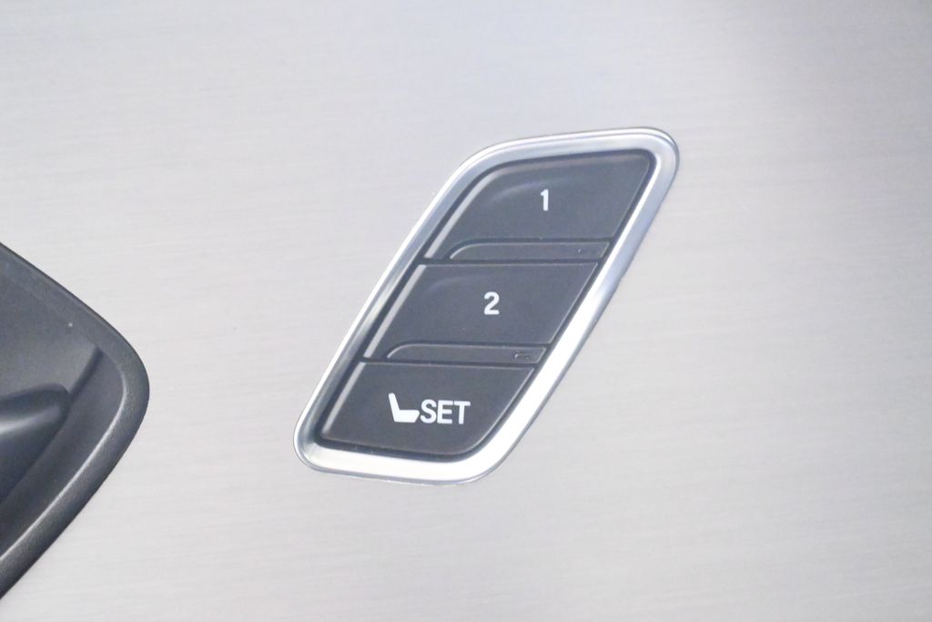 Thumbnail: 2025 Acura TLX - 27