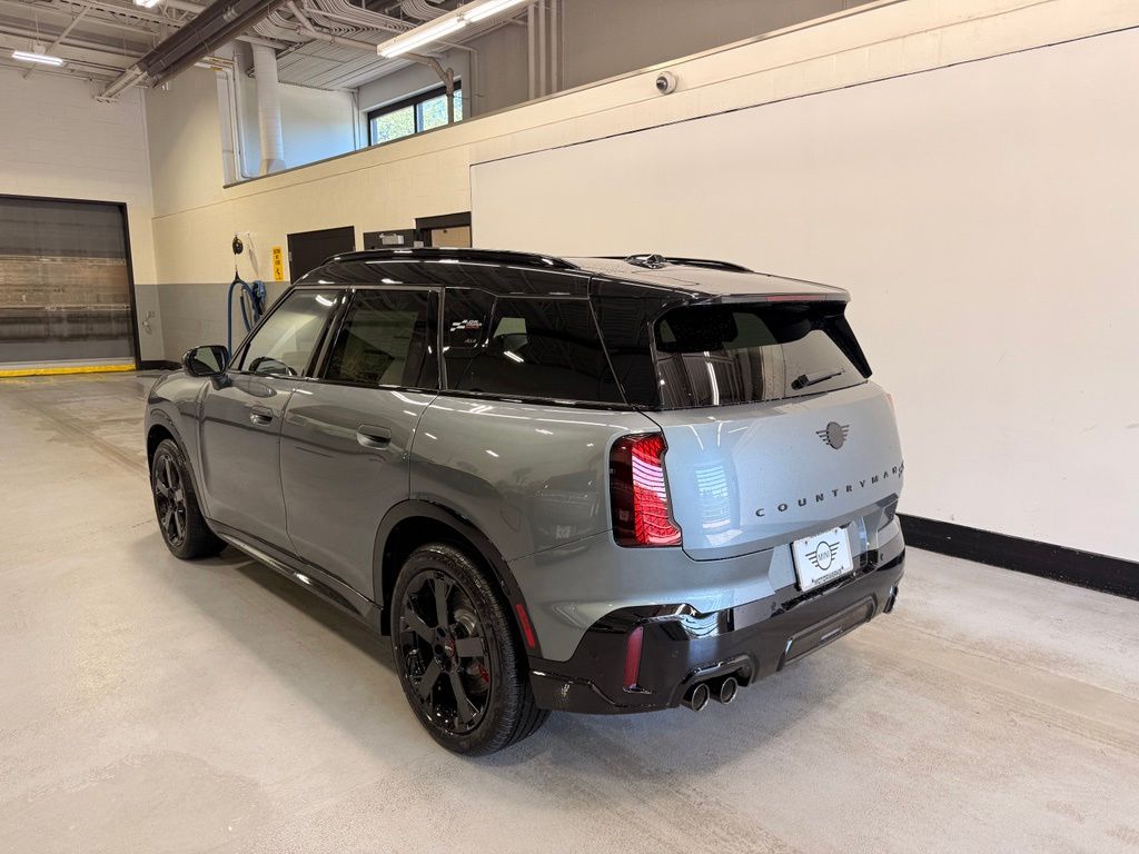 Thumbnail: 2027 MINI Cooper Countryman - 3