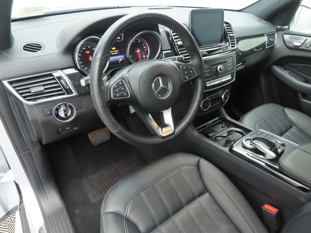 Thumbnail: 2019 Mercedes-Benz GLS - 9