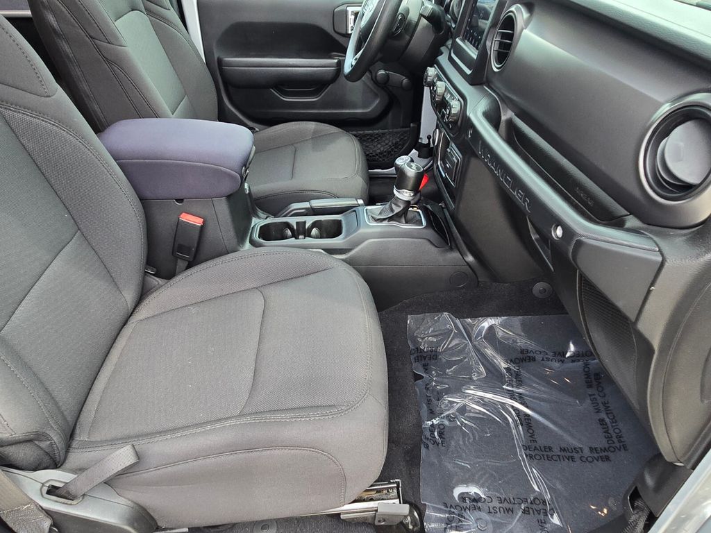 2023 Jeep Wrangler - $27,669