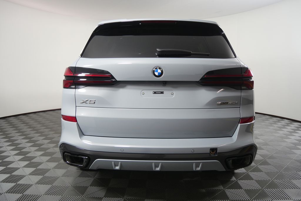 Thumbnail: 2026 BMW X5 - 4