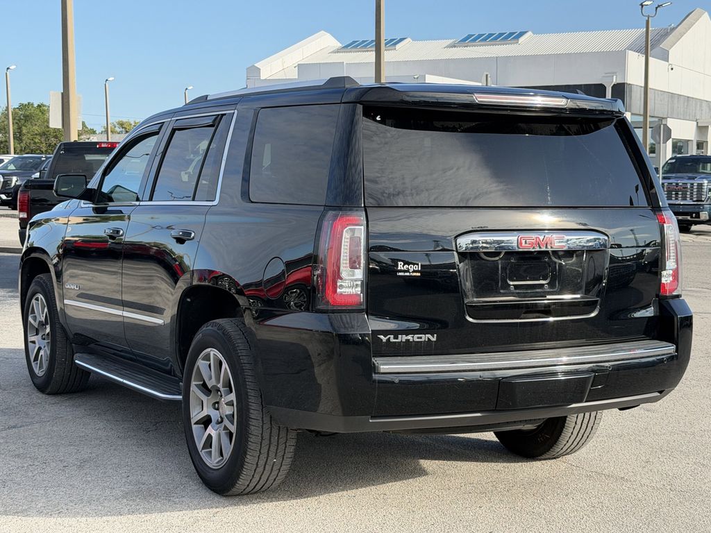 used 2018 GMC Yukon car, priced at $23,991