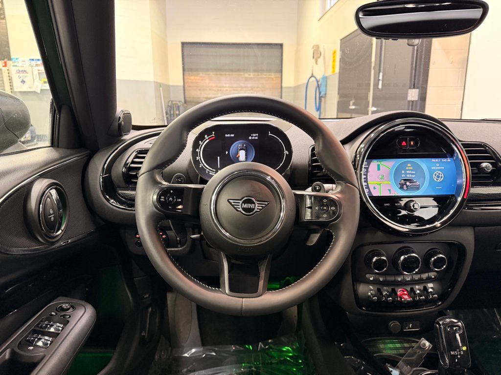 Thumbnail: 2023 MINI Cooper Clubman - 24