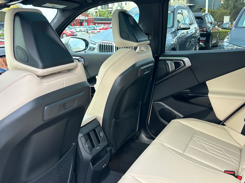 Thumbnail: 2026 BMW X3 - 32