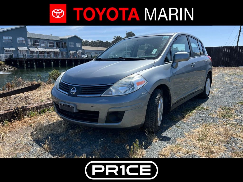 2009 Nissan Versa 1.8 S Auto's photo
