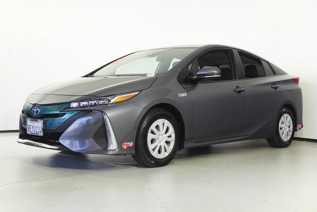 2018 Toyota Prius Prime Plus 2